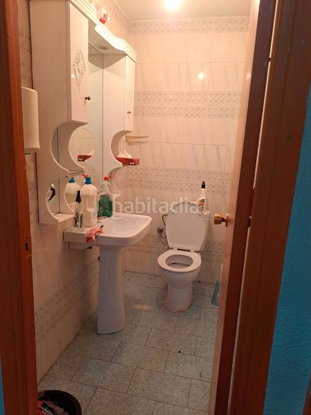 Foto 7c2d0a22-a001-48a7-bc3d-966321275828. Lloguer local comercial a Guadix