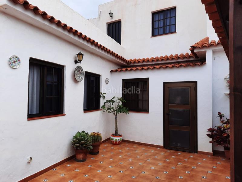 Foto 0d6f16d3-6e9e-4708-a91b-461042be0bfc. Chalet casa chalet en Gáldar pueblo Gáldar