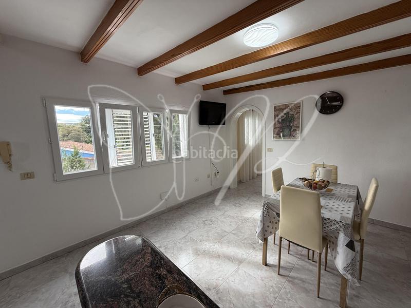 Foto 102de413-25f0-49a0-9971-8b808e939c55. Reihenhaus mit kamin heizung parking in Tacoronte - los naranjeros Tacoronte