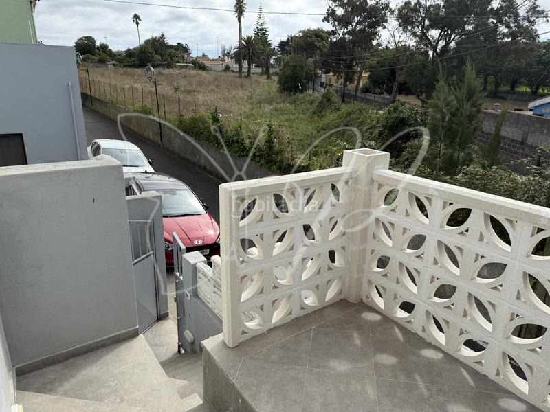 Foto a2aa5bd3-f679-45ef-949e-f08f9a39131d. Reihenhaus mit kamin heizung parking in Tacoronte - los naranjeros Tacoronte