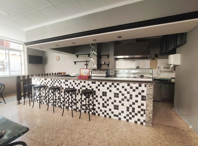 Foto d2c21fae-7880-49f6-8764-c8c7b2b422d9. Local comercial a Massamagrell