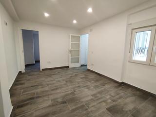 Location Appartement à Sant antoni 1. Habitale presenta, esta vivienda en alquiler situada en cuarta p