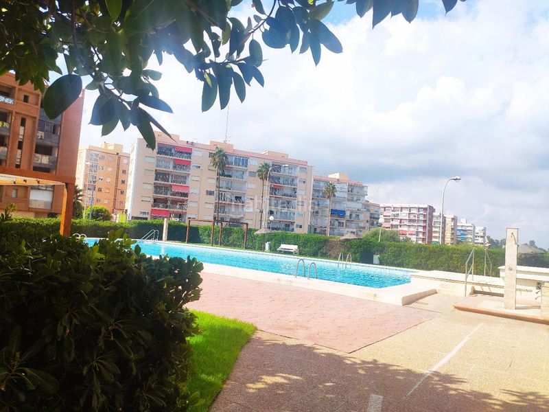 Foto f7fd8a4f-7b9a-4e05-bb3a-fd488a138ee3. Lloguer apartament a cami a Playa del Puig El Puig de Santa Maria