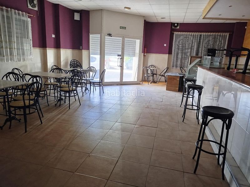 Foto c03c4095-7c43-4eed-b2e7-7bdd39e5e6ad. Local comercial a joan miró 14 a Massamagrell