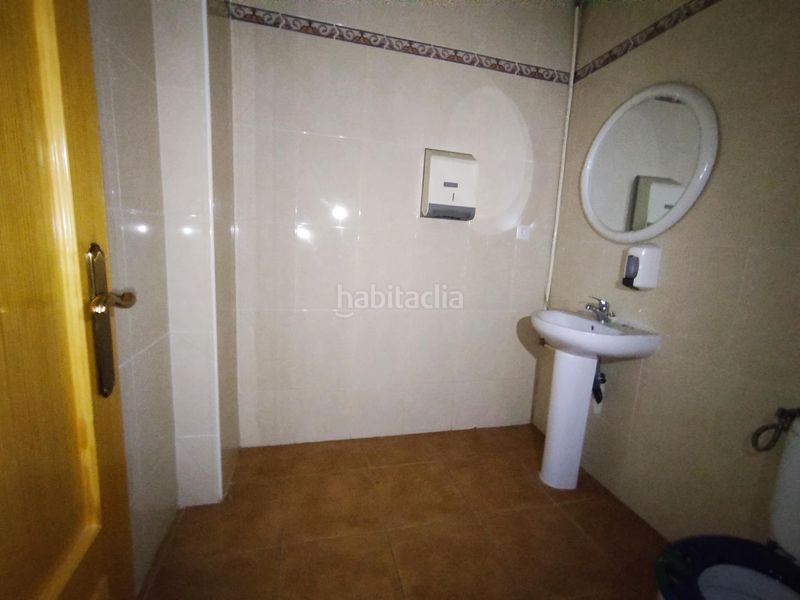 Foto d0db91b0-15de-4aba-aecf-43767964f9ee. Local comercial a joan miró 14 a Massamagrell