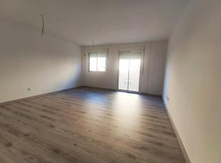 Lloguer Pis  Rafael alberti 14. Habitale presenta esta coqueta vivienda en primera planta con as