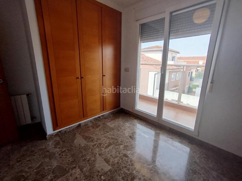 Foto 00d43611-3da0-4f62-93cb-9b09c9afeb0d. Casa adossada a plaza alfredo kraus 16 a Puçol ciudad Puçol