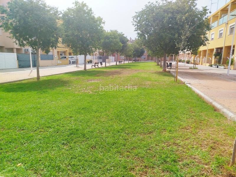 Foto 68884fed-a50d-43d6-8049-7dd23099c278. Casa adossada a plaza alfredo kraus 16 a Puçol ciudad Puçol