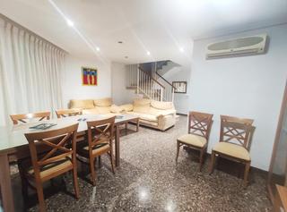 Affitto Duplex in Massamagrell. Habitale presenta esta vivienda tipo dúplex de 53 m2 en primer p