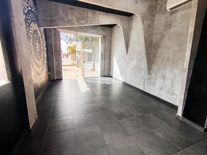 Foto c7c0d8b3-52d2-4ffe-b4fe-b4c19c3948ee. Rent business premise in avenida virgen del rosario in Massamagrell