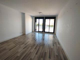 Affitto Appartamento in Carrer castelló, 5. Vivienda con plaza de garaje y trastero