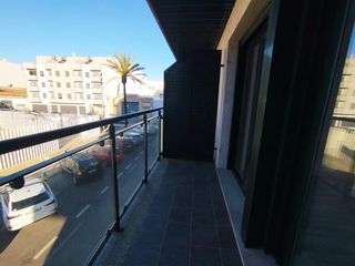 Rent Flat in Carrer castelló, 5. Vivienda con plaza de garaje y trastero