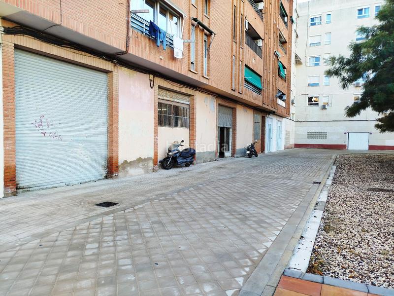 Foto abc4ebfc-6655-4190-ba95-f3d5fd46d01d. Locale commerciale in doctor álvaro lópez 37 in Malva Rosa Valencia