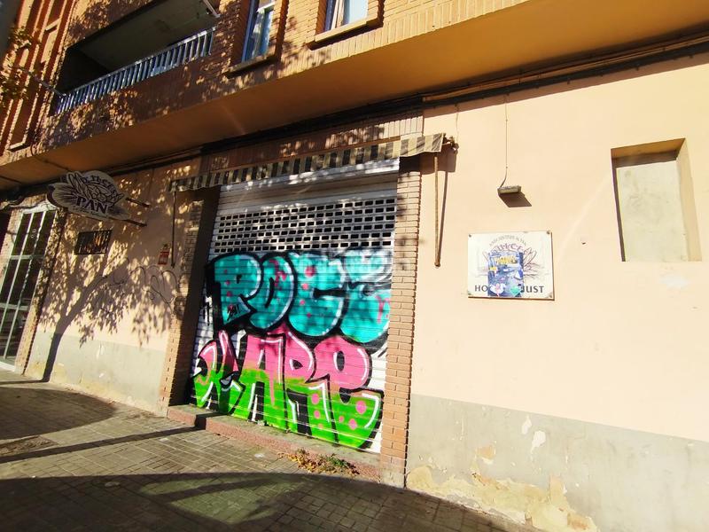 Foto bb90612a-0fc0-4886-a395-e6113047f9e9. Locale commerciale in doctor álvaro lópez 37 in Malva Rosa Valencia