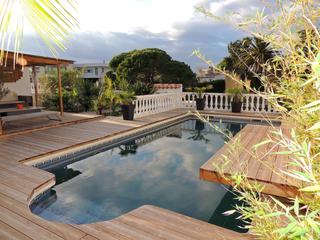 Casa a Tordera - Fluvi - Llobregat. En venta hermosa villa de estilo loft en el gran canal y amarre