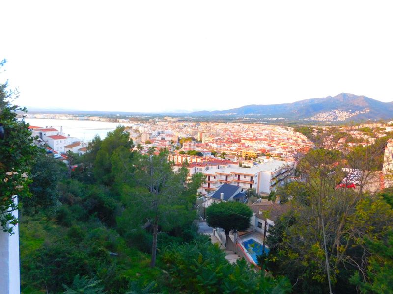 Foto 1ea28314-d40f-4fa8-82d8-157538e79398. Casa amb aparcament a Puig Rom-Canyelles-Almadrava Roses