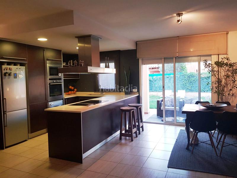 Foto 3e3282e5-43b8-4783-b252-16f62df29002. Casa venta casa con jardín en zona residencial , costa brava en Empuriabrava