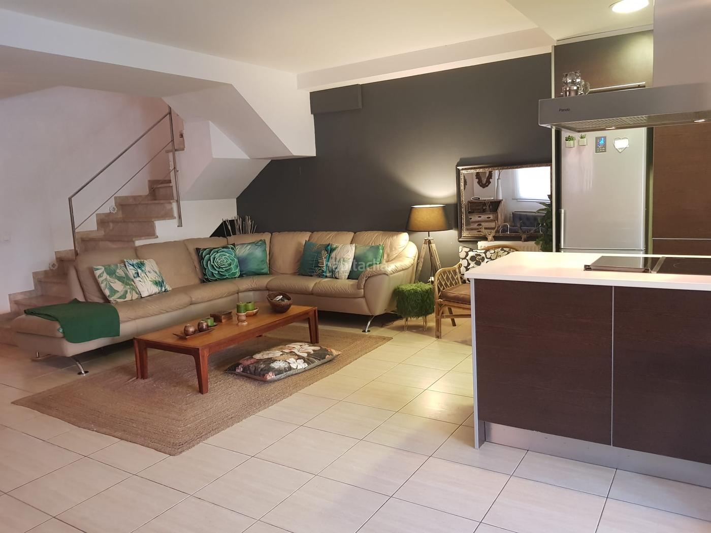 Venta casa con jardn en zona residencial en Empuriabrava, Costa Empuriabrava