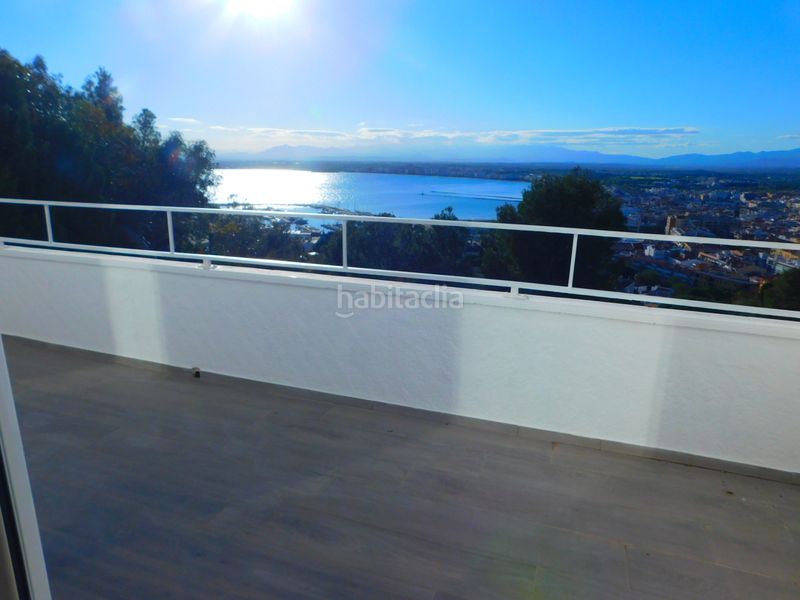 Foto 25f468f9-7b4b-47fd-834e-127291dadf1e. Apartament amb aparcament a Puig Rom-Canyelles-Almadrava Roses