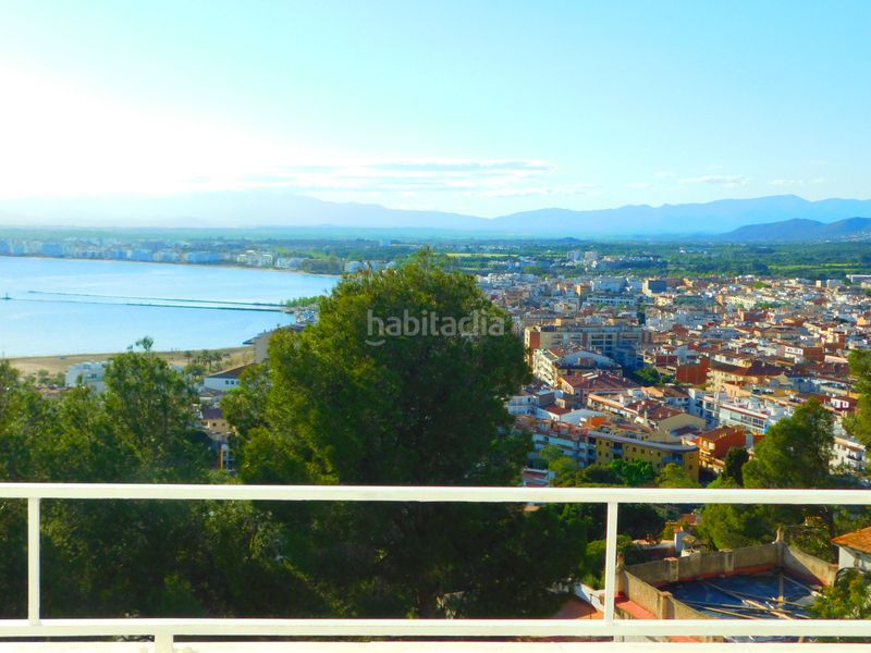 Foto 8421e4cc-a9c6-4bdf-a585-4dc7adee6d8b. Apartament amb aparcament a Puig Rom-Canyelles-Almadrava Roses