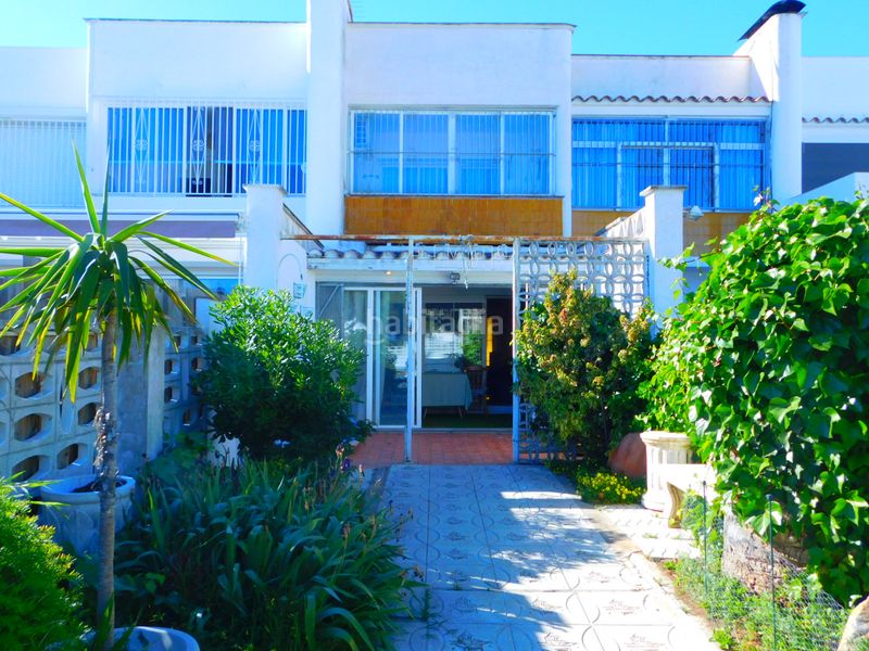 Foto e236f124-6bba-43f1-bbdb-d237750cb2e0. Casa adossada amb xemeneia aparcament a Santa Margarida Roses