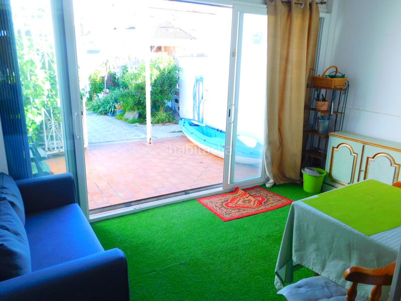 Foto e6e609b4-021f-4f20-892e-fe010b599a4e. Casa adossada amb xemeneia aparcament a Santa Margarida Roses