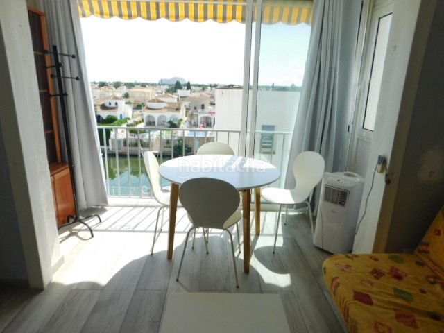 Foto d92b14a2-24ae-4697-8420-fcb6709e6980. Affitto piccolo appartamento con piscina in Francolí - Freser - Noguera Empuriabrava