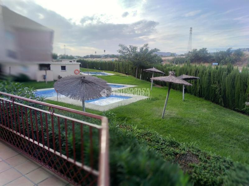 Foto 22d7cf3e-b9ee-40f7-a5ac-e3e32faf25ee. Maison jumelée avec chauffage parking piscine dans Alcolea Córdoba