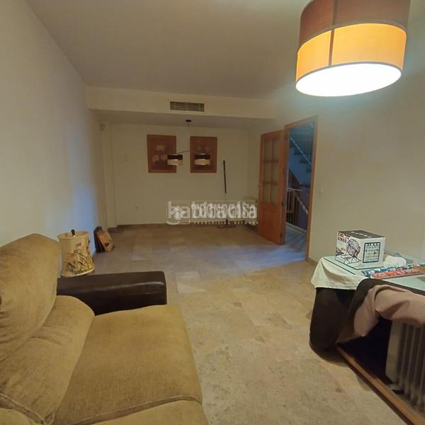 Foto 574dd634-81b3-44b3-a27f-b6d24d98d9df. Maison jumelée avec chauffage parking piscine dans Alcolea Córdoba