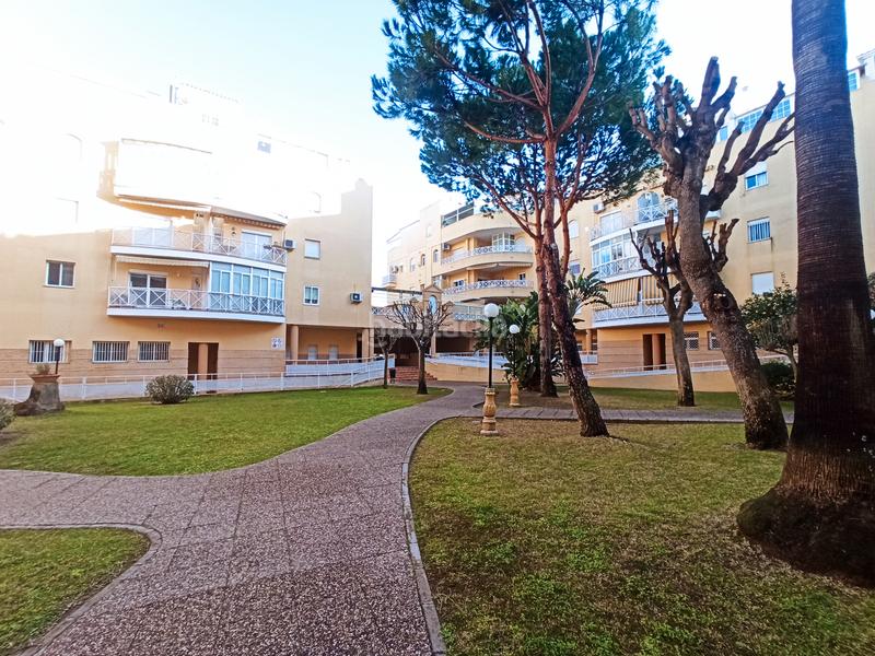 Foto 84310d49-3ab0-4c25-9ff6-d870b1f85e47. Piso se vende piso 101m2 3d y 2 baños, en avda. libertad, el puerto en Puerto de Santa María (El)