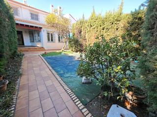 Casa a schiera in Pago Alhaja. Adosado avda. libertad el puerto 196 m2 5d mas buardilla y garaj