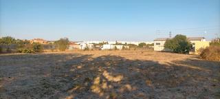 Rural plot in El Juncal - Vallealto. Parcela con vivivenda y nave en zona el juncal