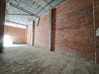 Geschäftsraum in La Angelita. Se vende local comercial en bruto en la zona de la angelita