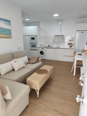 Miete Etagenwohnung in Centro. Piso de un dormitorio con plaza en alquiler por temporada escola