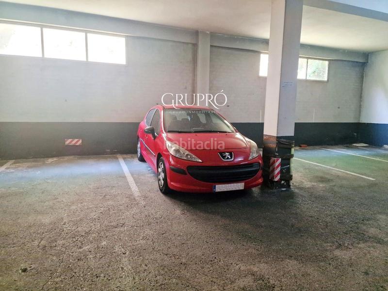 Foto b428efb7-8086-4d93-bf01-3ff4565a9d57. Parking coche plaza de garaje en venta al lado de la curva de san gregorio en Vigo