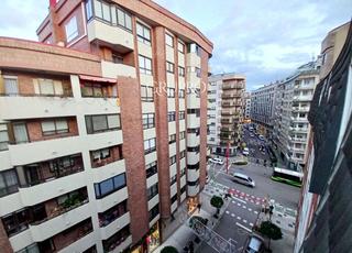 Location Appartement  Pintor laxeiro. Piso de 100 m2 sin muebles en zona independencia