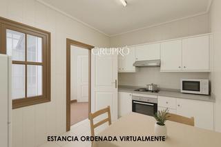 Appartement  Manuel de castro. Piso de 125 m2 con 3 habitaciones para inversores en balaidos