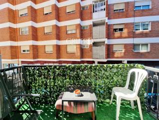Pis  Manuel de castro. Piso de 96m2 con 3 habitaciones para inversores en balaidos