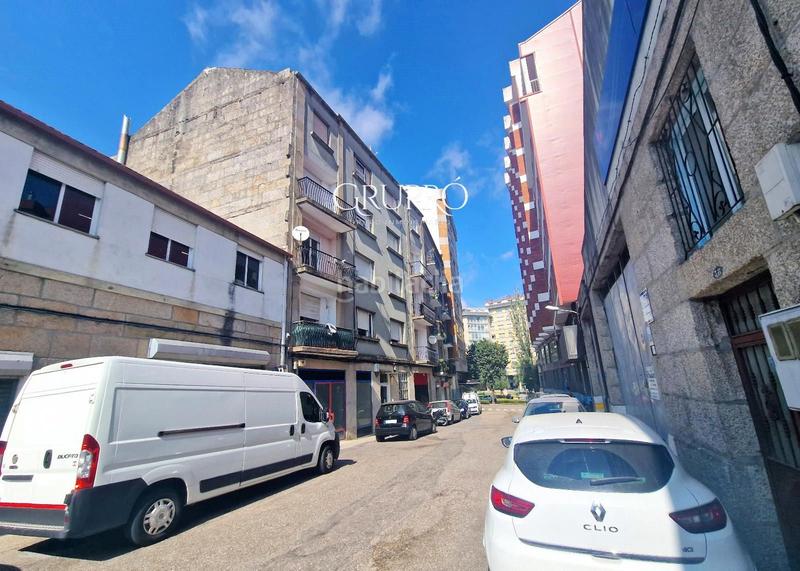 Foto e54bf40a-5745-480b-b2d6-0bf39af55a1b. Piso s de 77 m2 con 2 dormitorios en balaidos en Vigo