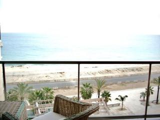 Pis  Carrer estrop. Fantástico piso con zona comunitaria con solarium, piscina! y pa