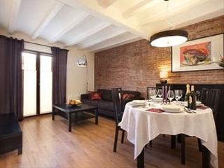 Location Appartement  Carrer de joaquín costa. Espectacular piso de diseño idealmente ubicado en pleno centro d