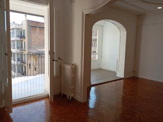 Location Attique  Carrer d'ausiàs marc. Fantástico espacio privado de 114mts con entrada independiente y