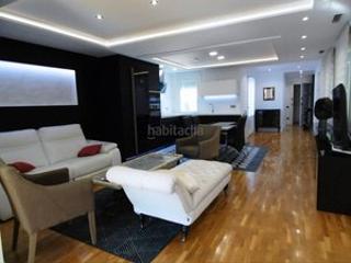 Affitto Appartamento  Carrer del consell de cent. Fantástico piso completamente amueblado y decorado de revista, r