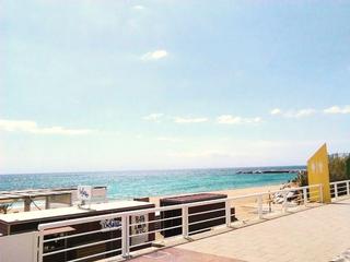 Location Appartement à Diagonal Mar i el Front Marítim del Poblenou. Fantástico piso de tres dormitorios, de dos baños, balcón aterra