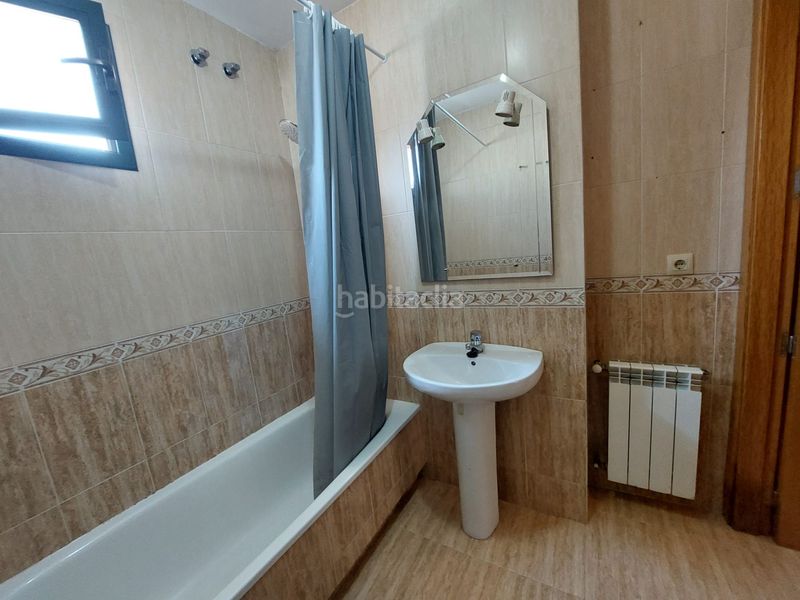 Foto 1ef5ba0d-5304-4099-8a13-d0be011be345. Casa adossada amb calefacció aparcament a Don Benito