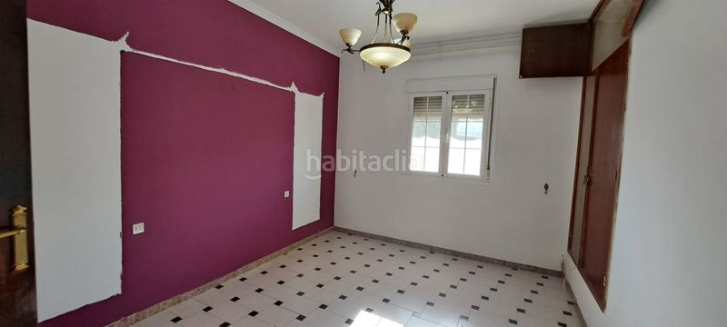 Foto e2fb95b0-3abb-4bf8-81b7-a48c64d8dc74. Edifici a Medellín