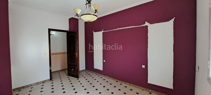Foto e3605de0-5b57-43c3-9d15-339bd7323253. Edifici a Medellín