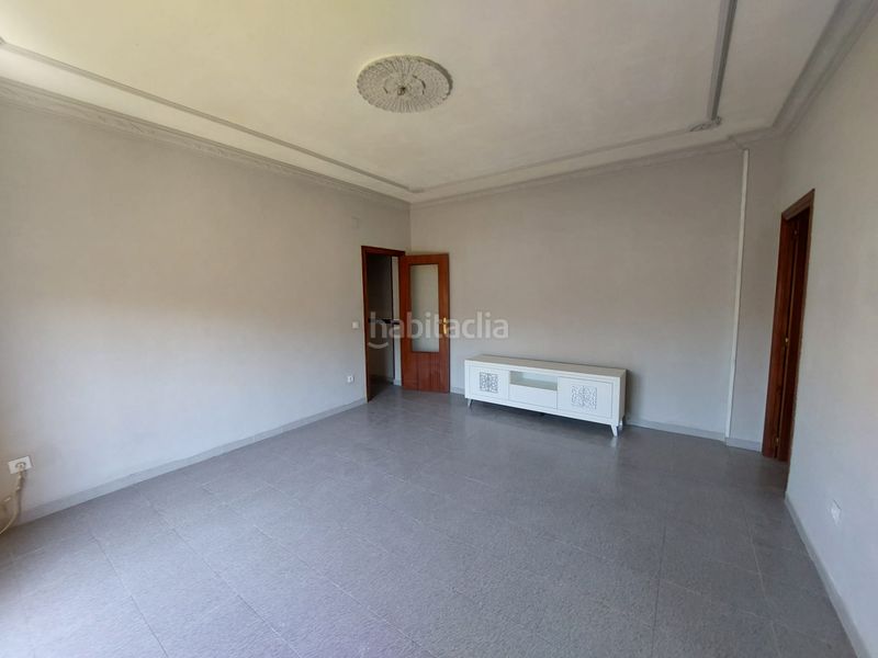Foto f9148aba-6d06-4b0a-885e-41a48bcf8b34. Pis a Don Benito