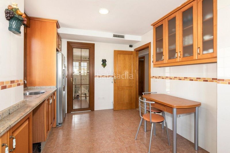Foto dd4bec5a-cd6e-42d8-82ff-c6b505d58fea. Casa amb calefacció aparcament piscina a Huétor Vega