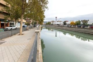 Parking coche  Calle agustin escribano. Parque del genil